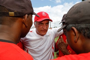 David Ginola talking to the coaches